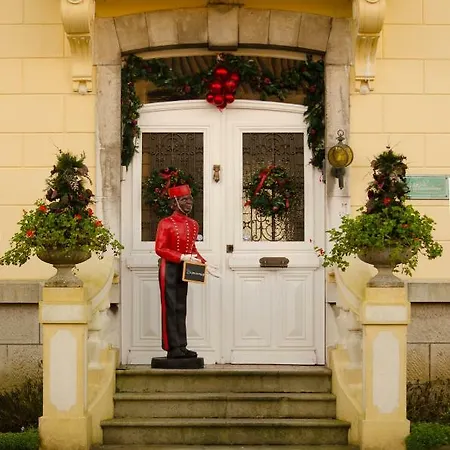 La Minaudiere 62 Nocleg ze śniadaniem 4*